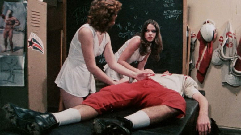 кадр из фильма Космическая девственница