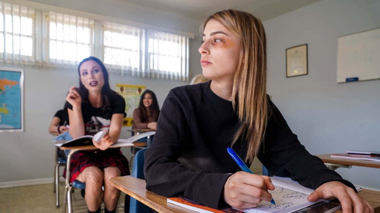 кадр из фильма Teenage Lesbian