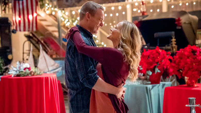 кадр из фильма Christmas Homecoming