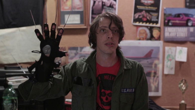 кадр из фильма Полудурок