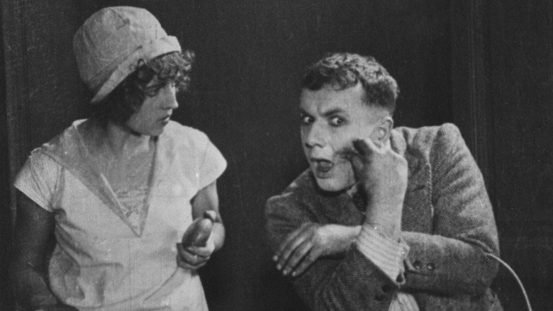 кадр из фильма Поцелуй Мэри Пикфорд