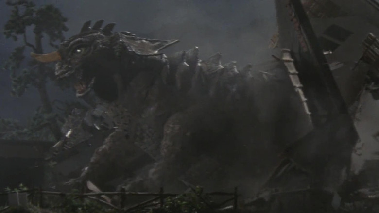 кадр из фильма Франкенштейн против Барагона