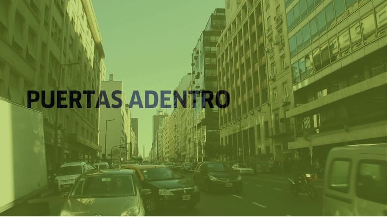 кадр из фильма Puertas Adentro
