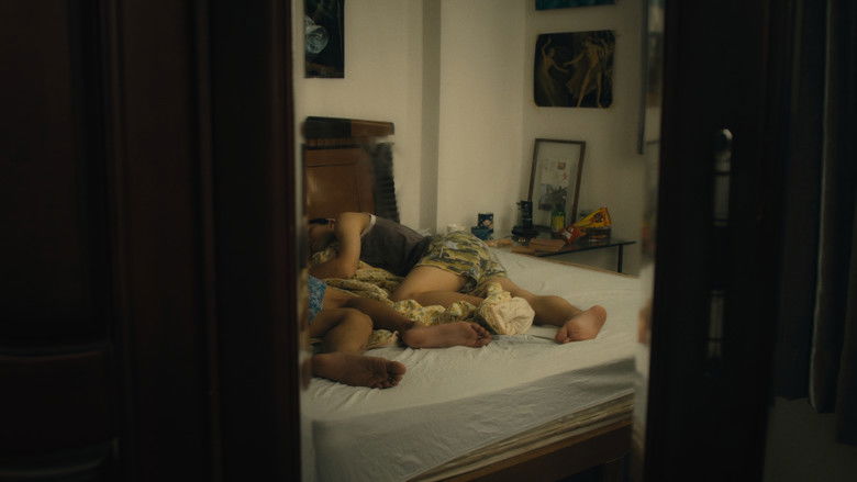 кадр из фильма Cuối giường dậy lên một tiếng gọi