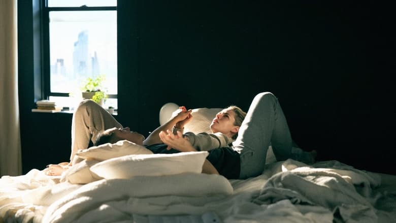 кадр из фильма Люби меня