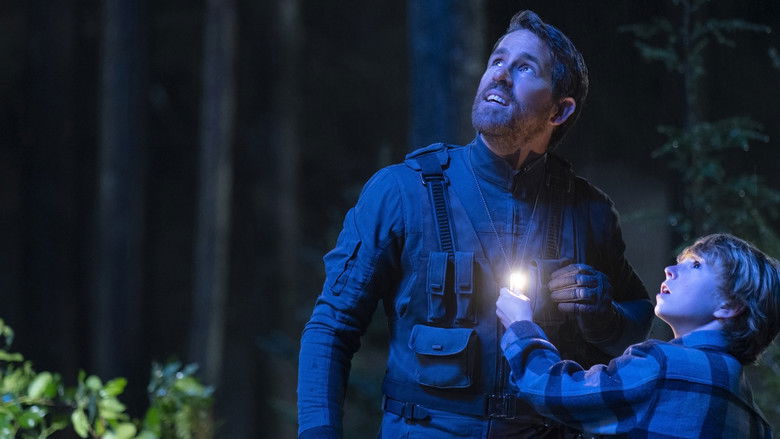 кадр из фильма Проект «Адам»