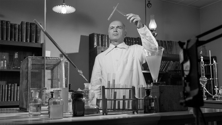 кадр из фильма Görünmeyen Adam İstanbul'da