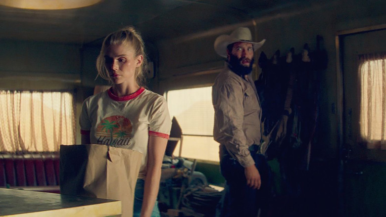 кадр из фильма Catching Dust