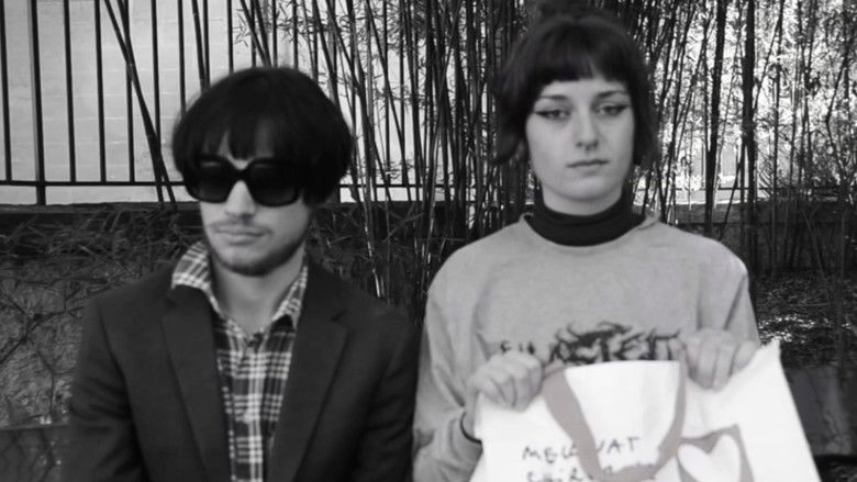 кадр из фильма FEMME SANDWICH