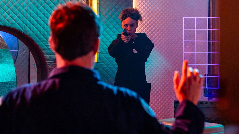 кадр из фильма Перегрузка