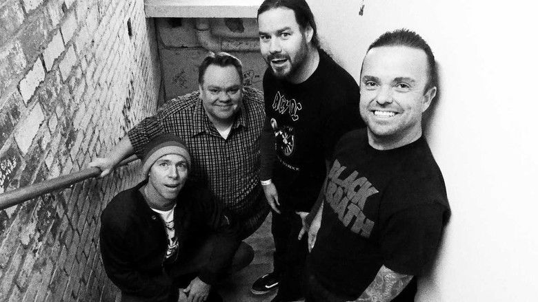 кадр из фильма Jackass: The Lost Tapes