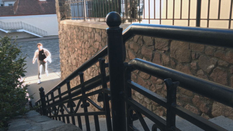 кадр из фильма Вы видели этого человека, или Мне кажется за нами кто-то наблюдает