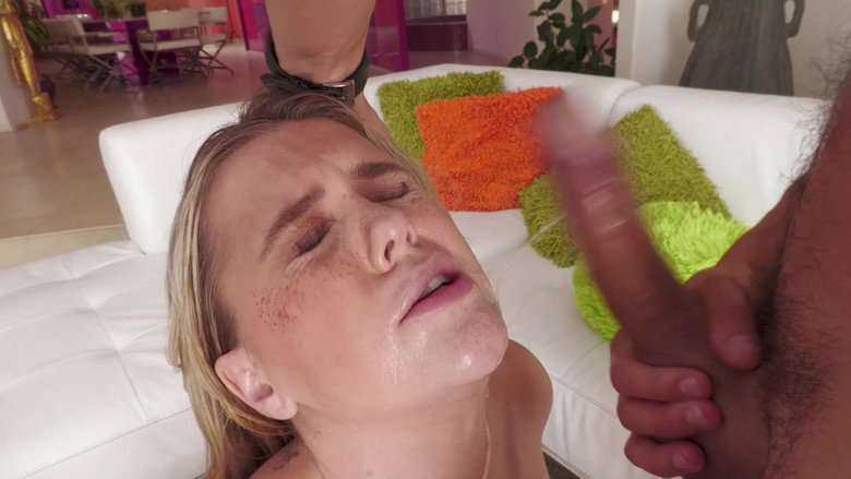 кадр из фильма Anal Soccer Moms 5