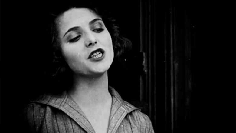 кадр из фильма The Glorious Lady