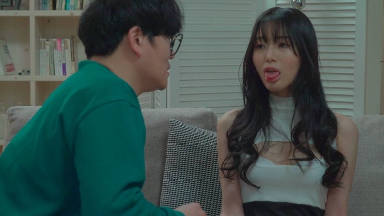 кадр из фильма 섹스 봇 선녀