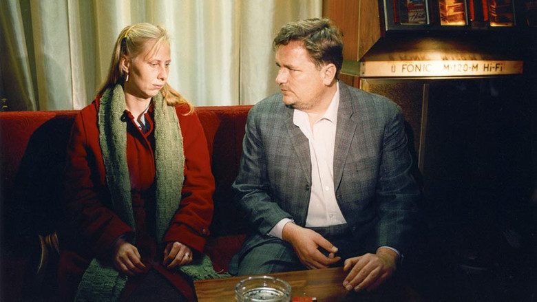 кадр из фильма Вдаль уплывают облака