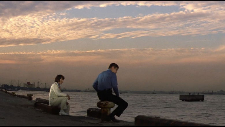 кадр из фильма Преступники Синдзюку: По газам