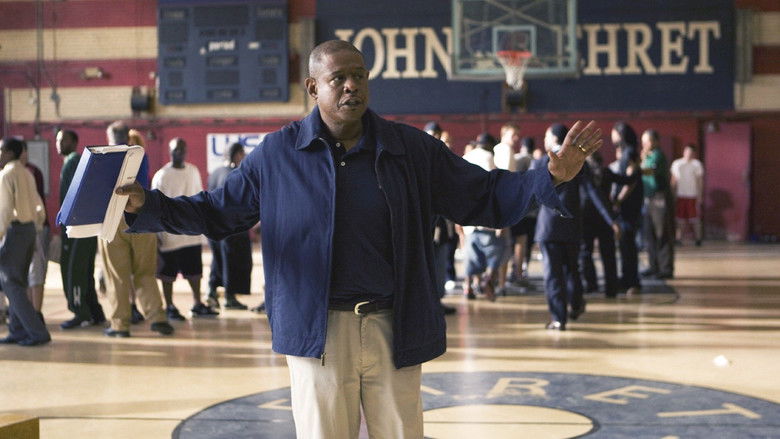 кадр из фильма Сезон ураганов