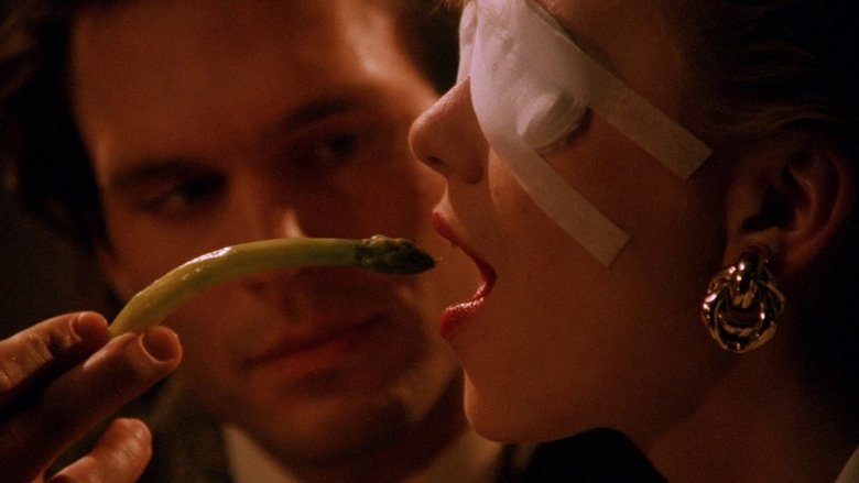 кадр из фильма Ведьма-стерва