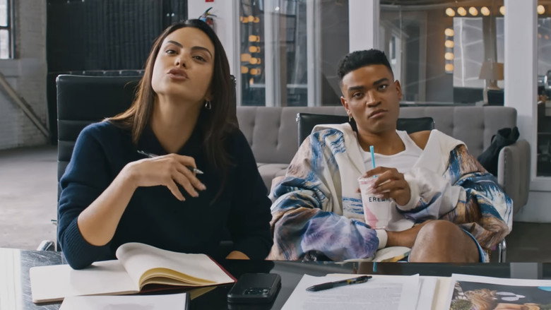 кадр из фильма Идиотка