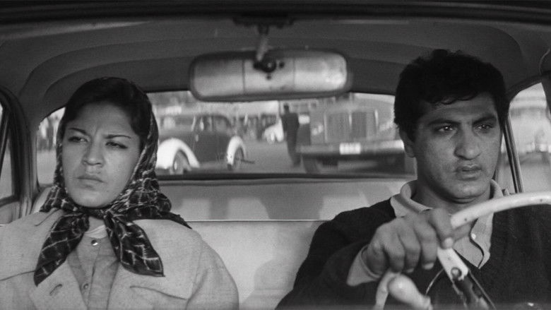 кадр из фильма Кирпич и зеркало