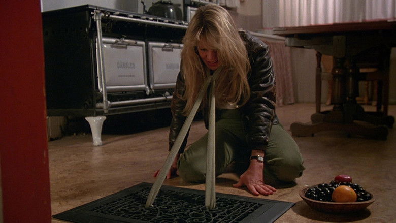 кадр из фильма Невидимый