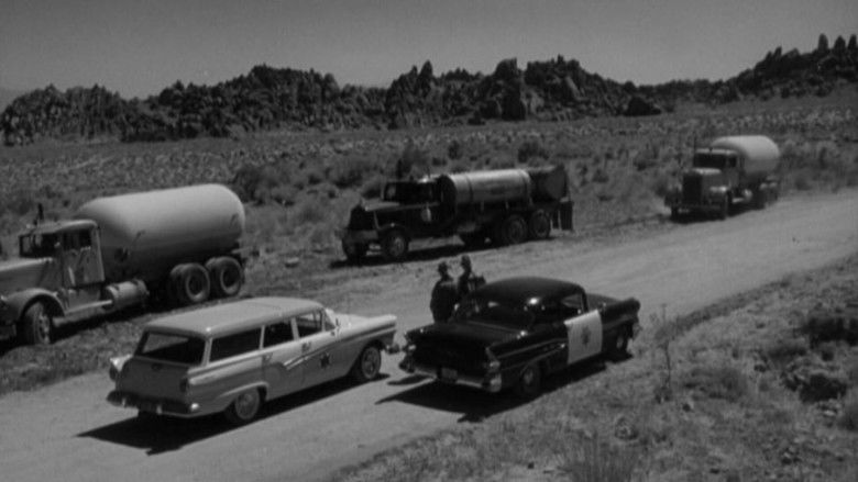 кадр из фильма Violent Road