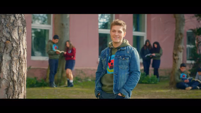 кадр из фильма Sesinde Aşk Var