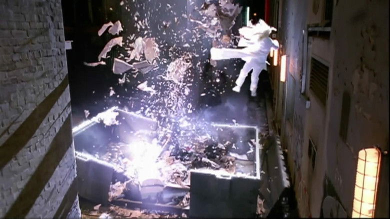 кадр из фильма Непобедимый