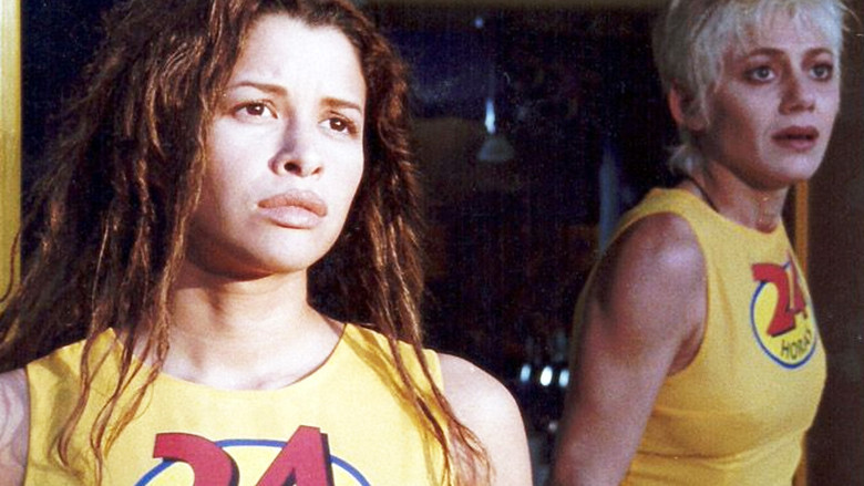 кадр из фильма 24 horas (Algo está por explotar)