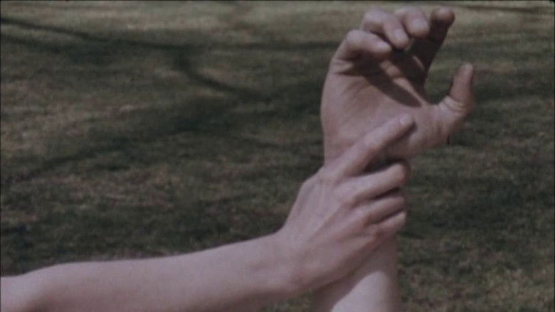 кадр из фильма Exit