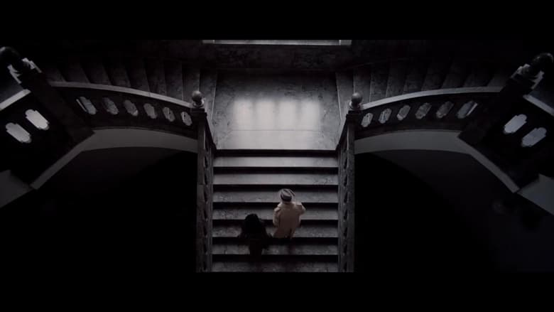 кадр из фильма La particella fantasma