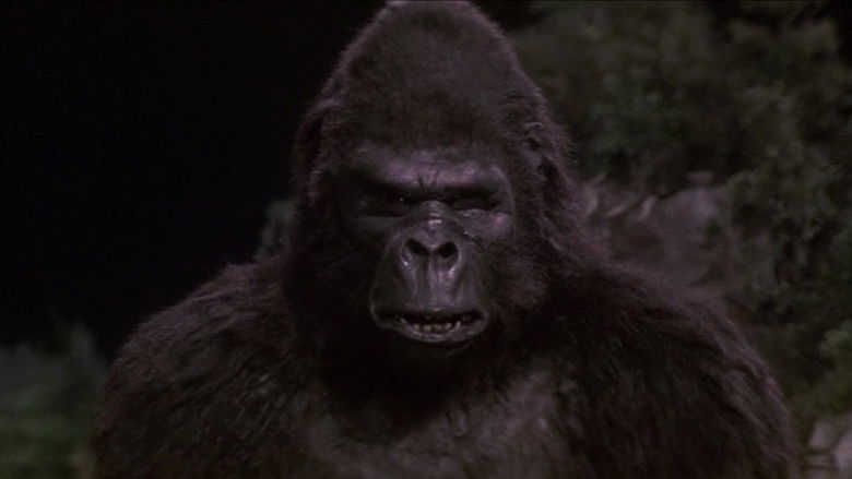 кадр из фильма Кинг Конг жив