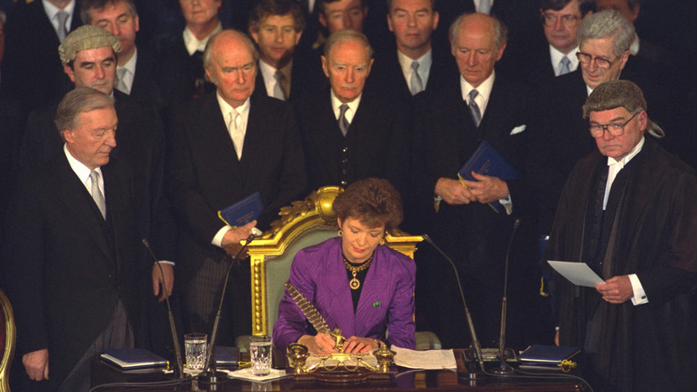 кадр из фильма Mrs Robinson