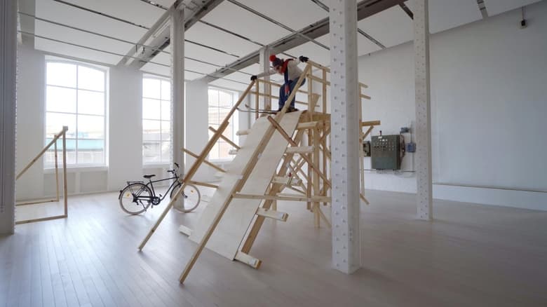 кадр из фильма Artefacto 71