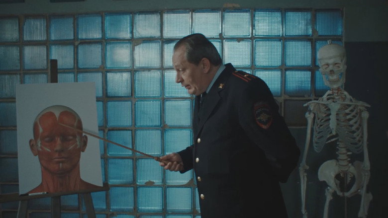 кадр из фильма Перемкнуло