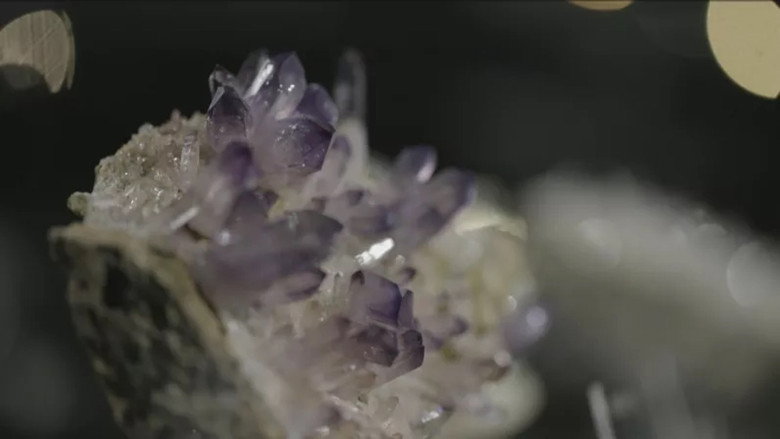 кадр из фильма Voyages au centre de la Terre : Dans les pas de Jules Verne