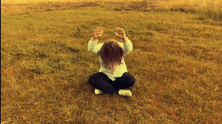 кадр из фильма Casual Friday