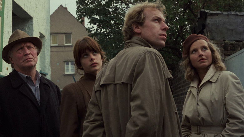 кадр из фильма Ложное движение