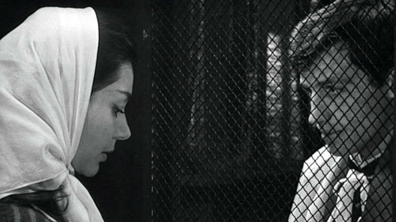 кадр из фильма Леон Морен, священник