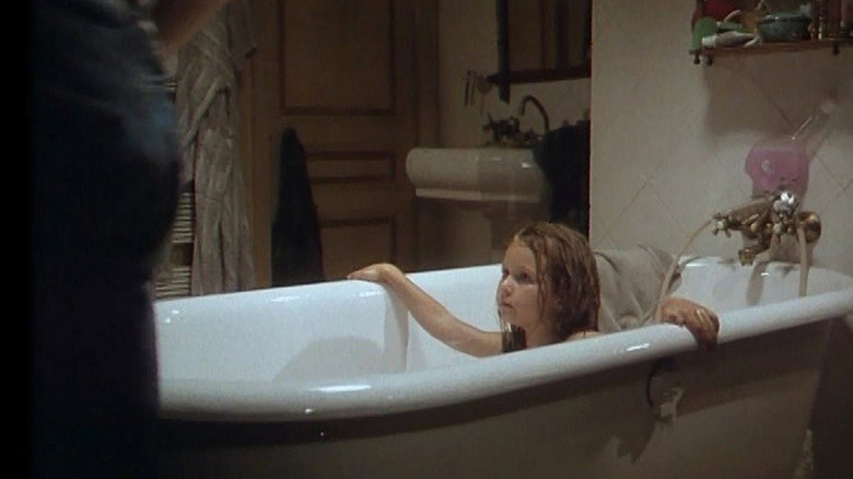 кадр из фильма Papa est parti, maman aussi