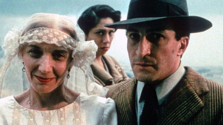 кадр из фильма Кроваво-красный