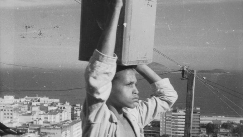 кадр из фильма Cinco Vezes Favela