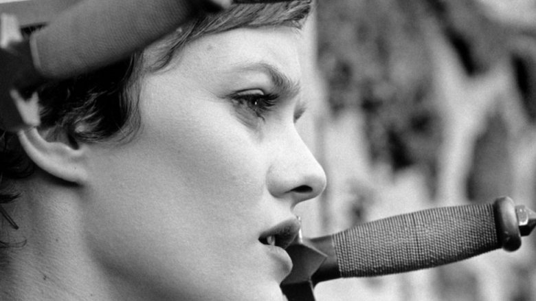 кадр из фильма Девушка на мосту