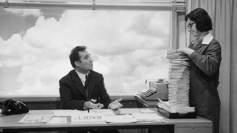 кадр из фильма Горькая жизнь