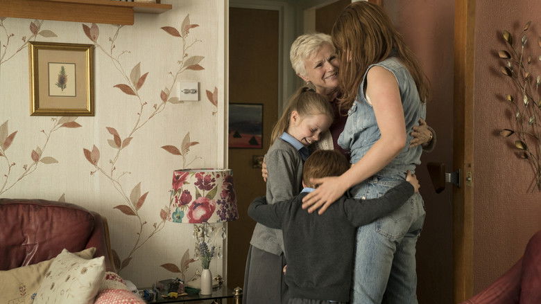 кадр из фильма Дикая Роза