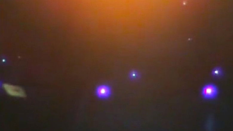 кадр из фильма _αναβοσβήνει