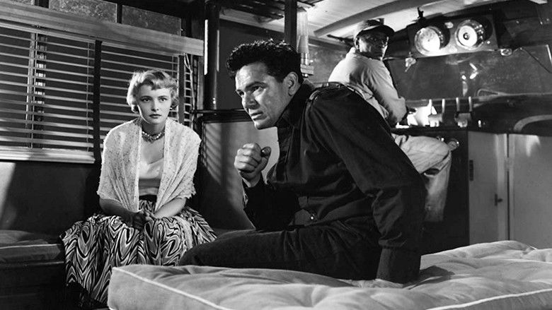 кадр из фильма The Breaking Point