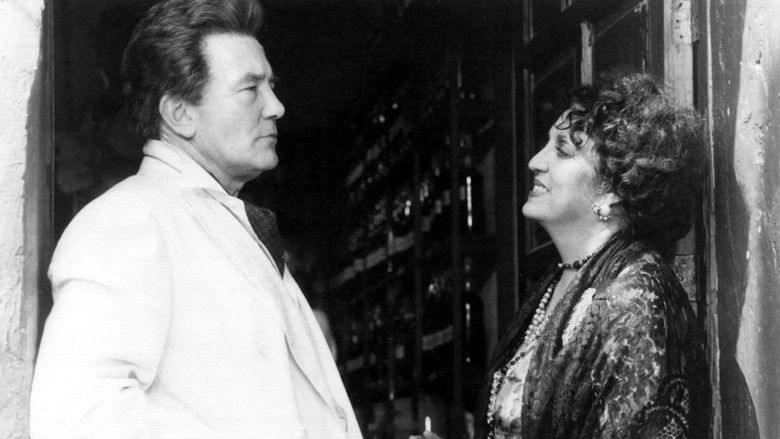 кадр из фильма У подножия вулкана