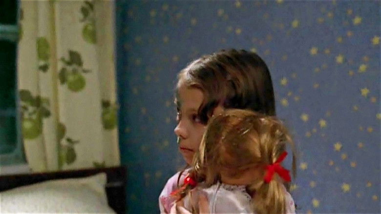 кадр из фильма Жить